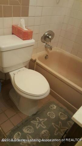 1802 Peggy Place, Lansing, MI 48910 - photo 7