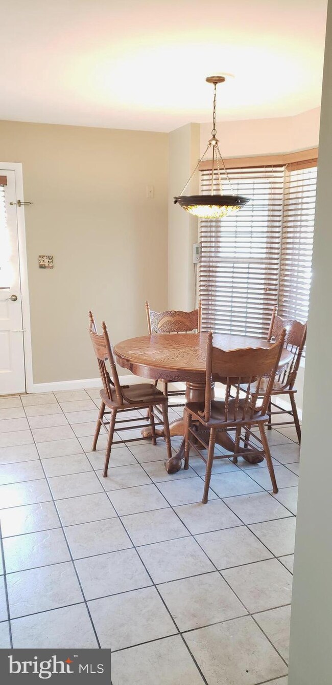 20000 Westerly Ave, Poolesville, MD 20837 - photo 5