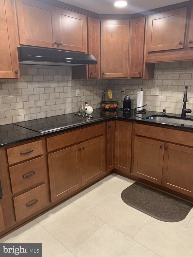 1715 Granite Ct, Crofton, MD 21114 - photo 5