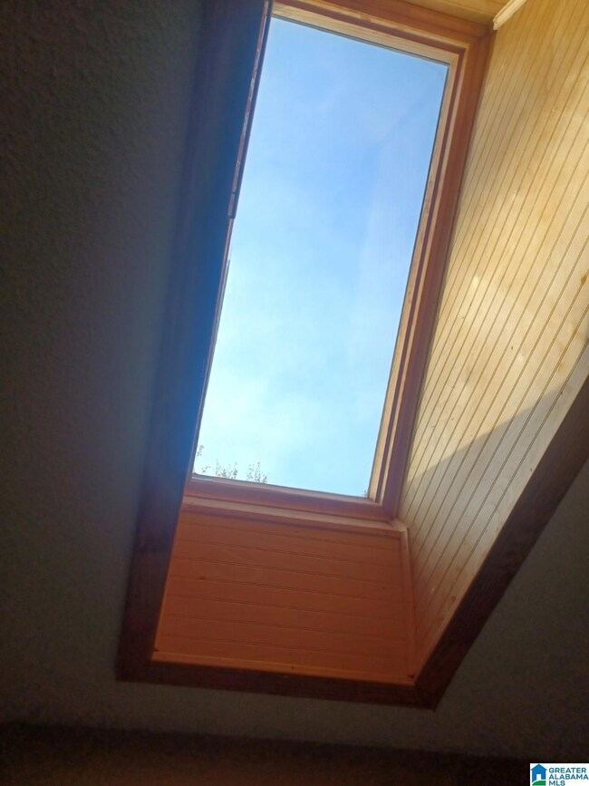 701 Jason Cir, Center Point, AL 35215 - photo 7