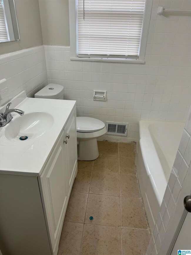 2533 7th St NE, Center Point, AL 35215 - photo 7