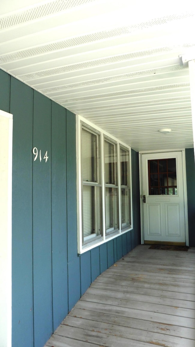 914 Pettibone St, Crown Point, IN 46307 - photo 3