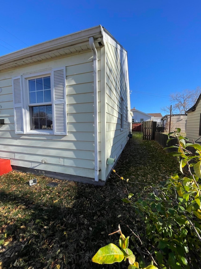 703 Mitchell St, Klamath Falls, OR 97601 - photo 4