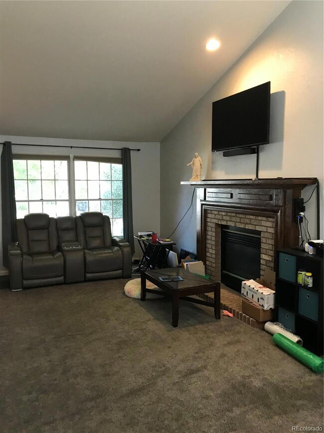 2558 E 124th Place, Thornton, CO 80241 - photo 3