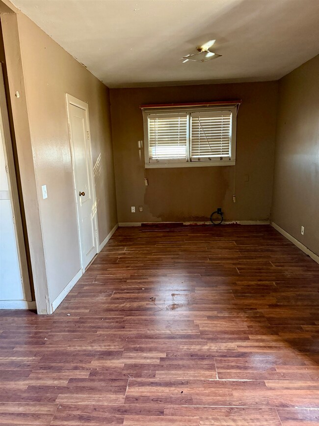 847 Mile 45 Rd unit 22-05N-17E NW 1/4, Hooker, OK 73945 - photo 7