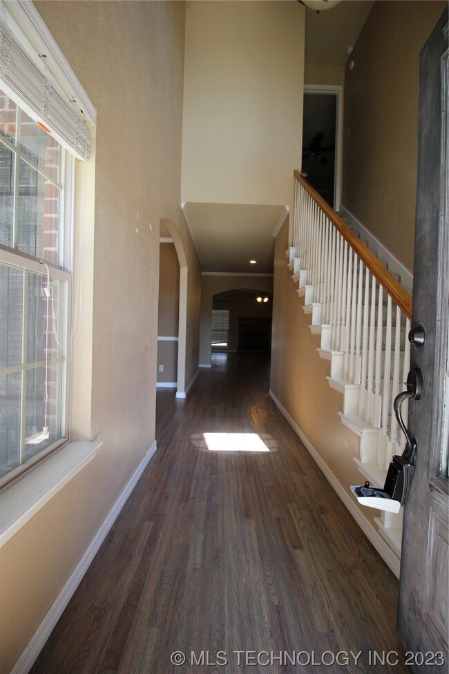2 story entrance