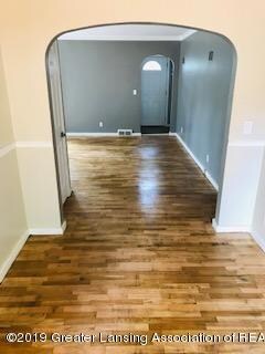 510 Kipling Blvd, Lansing, MI 48912 - photo 7