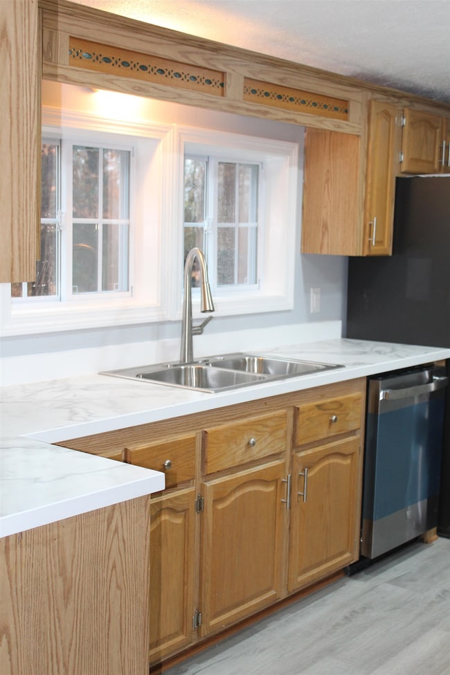 6 Laura Ln, Seabrook, NH 03874 - photo 6