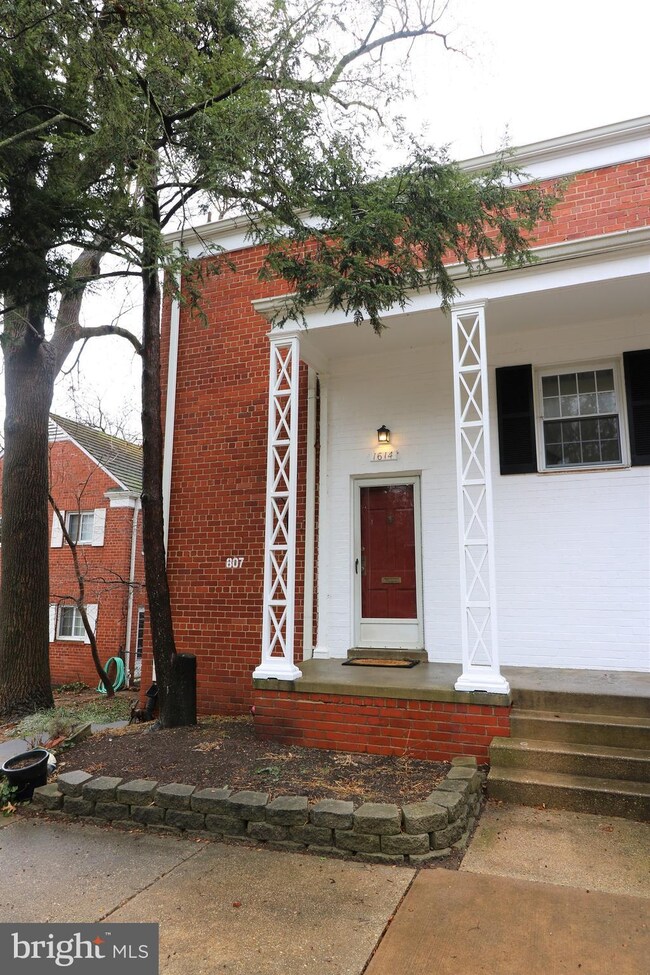 1614 Preston Rd unit 807, Alexandria, VA 22302 - photo 2