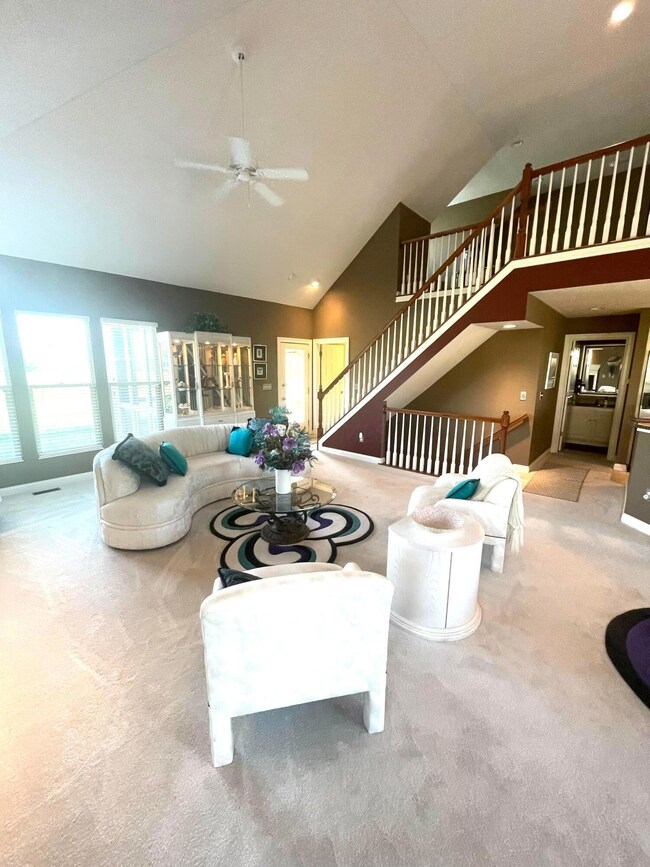 5_photo-6700-roundstone-loop