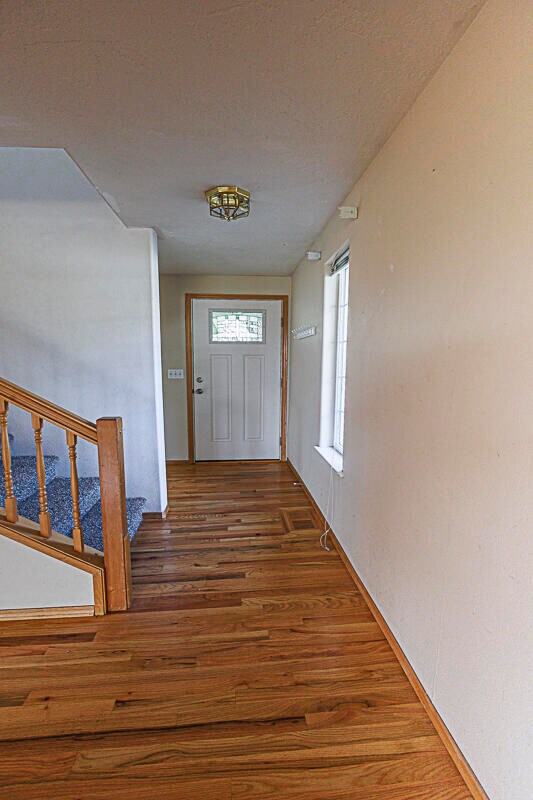 1010 Glengrove Ave, Central Point, OR 97502 - photo 5