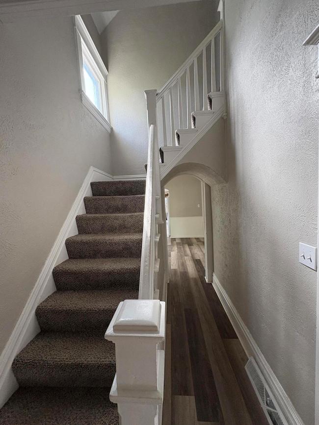 2221 Palace Ave SW, Grand Rapids, MI 49507 - photo 2