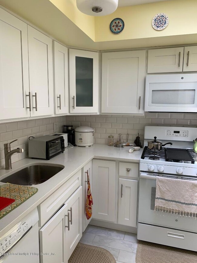 27 Katan Loop unit B, Staten Island, NY 10308 - photo 7