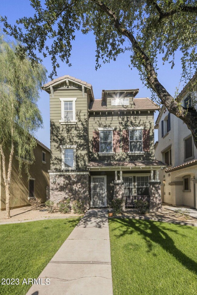 2-web-or-mls-HUB02316