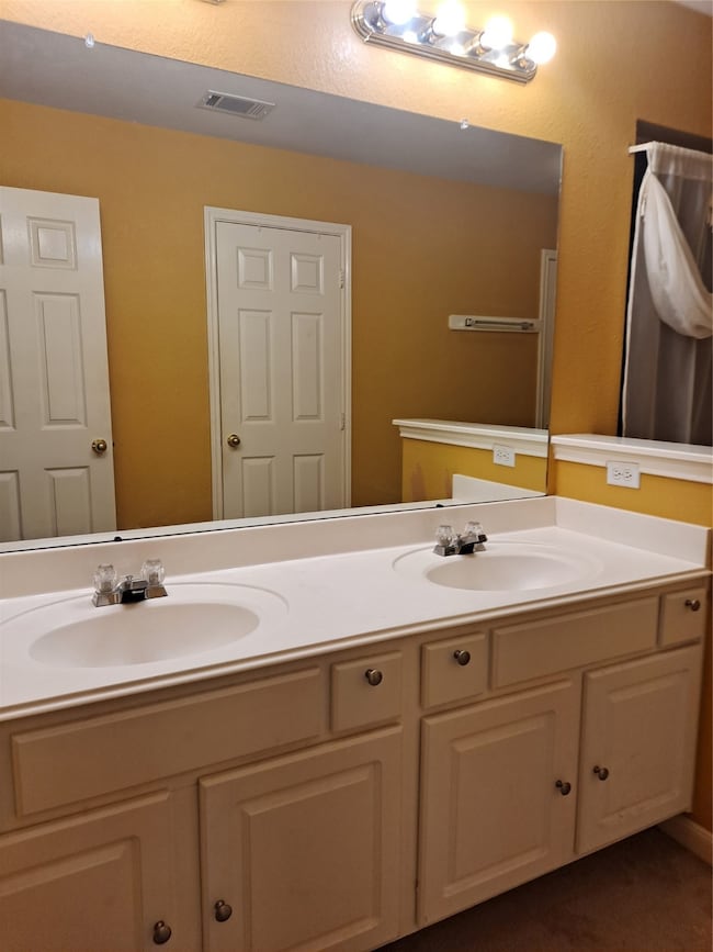 Master bath double sinks