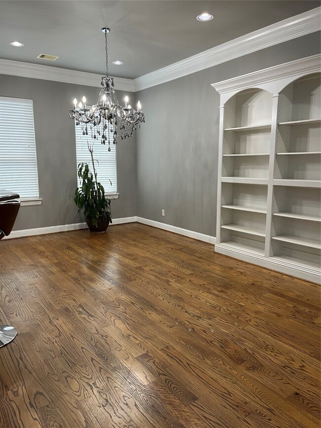 Dining room 10x12