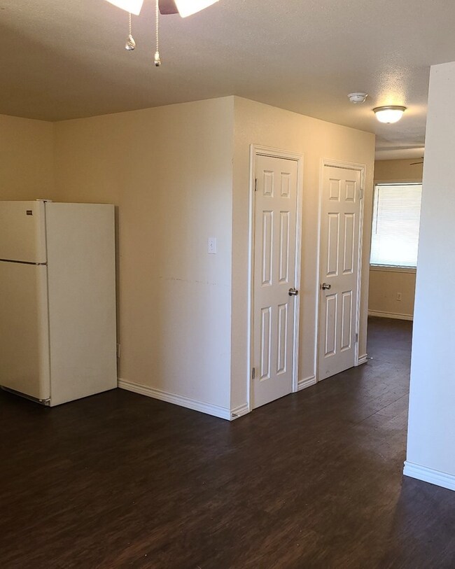 1213 E Main St, Nacogdoches, TX 75961 - photo 5