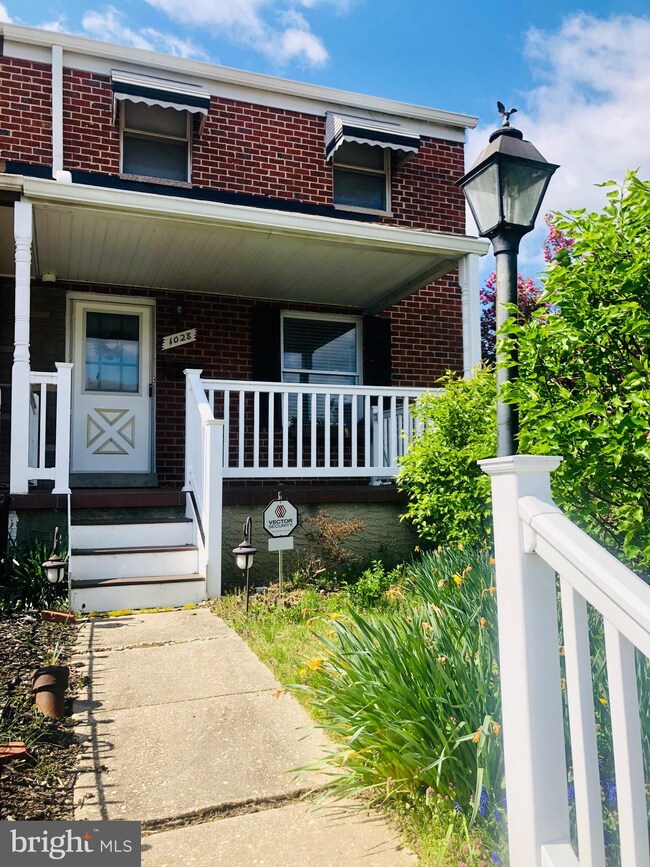 1028 Foxchase Ln, Essex, MD 21221 - photo 2