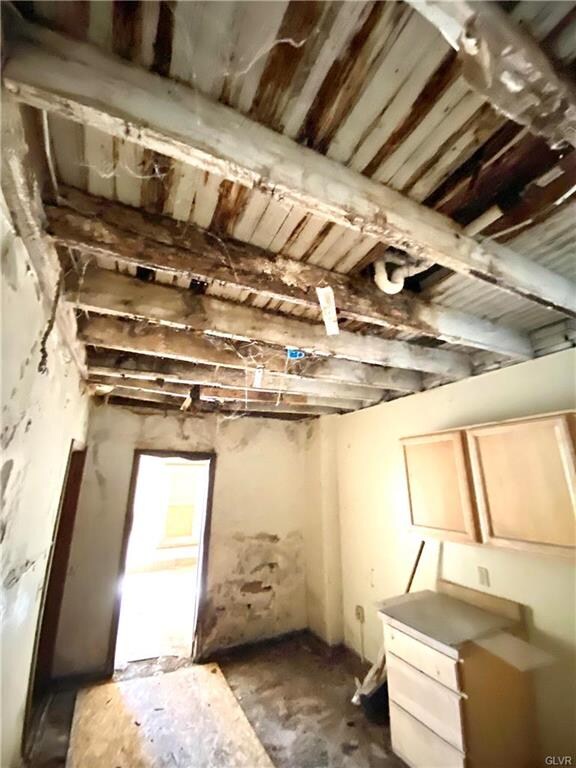 521 N Elliger St, Allentown, PA 18102 - photo 4