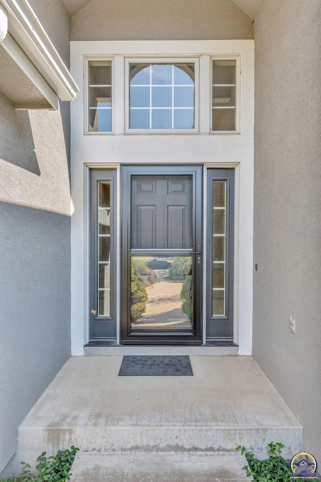 2222 SW Pondview Dr, Topeka, KS 66614 - photo 7