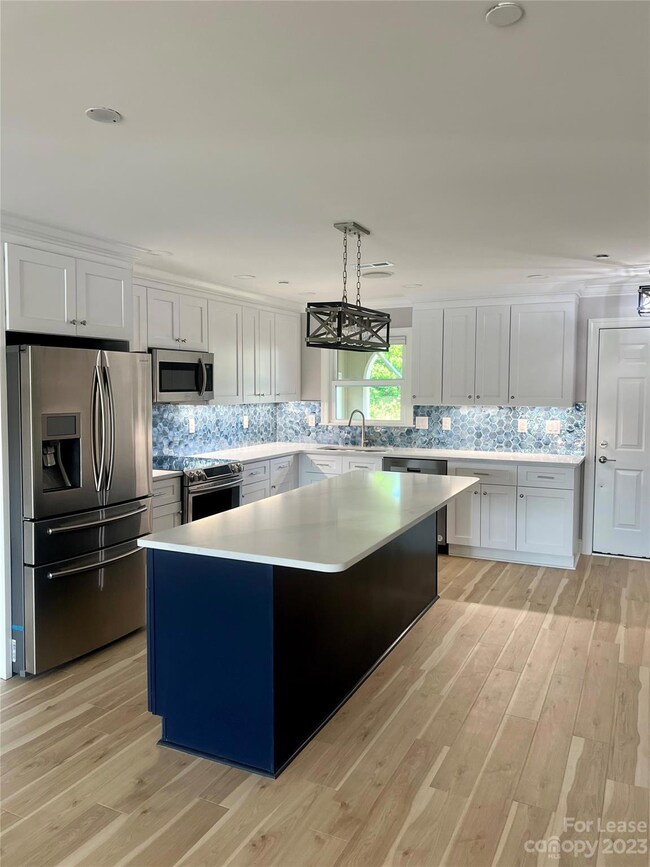 9817 Emerald Point Dr unit 9, Charlotte, NC 28278 - photo 3