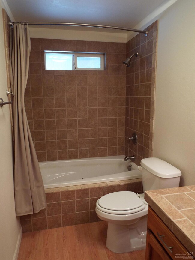 unlisted-address, Bend, OR 97702 - photo 7