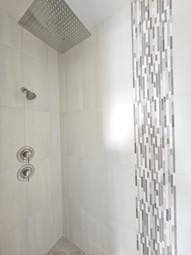 31 shower mstr
