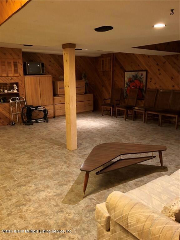 330 Caswell Ave, Staten Island, NY 10314 - photo 2