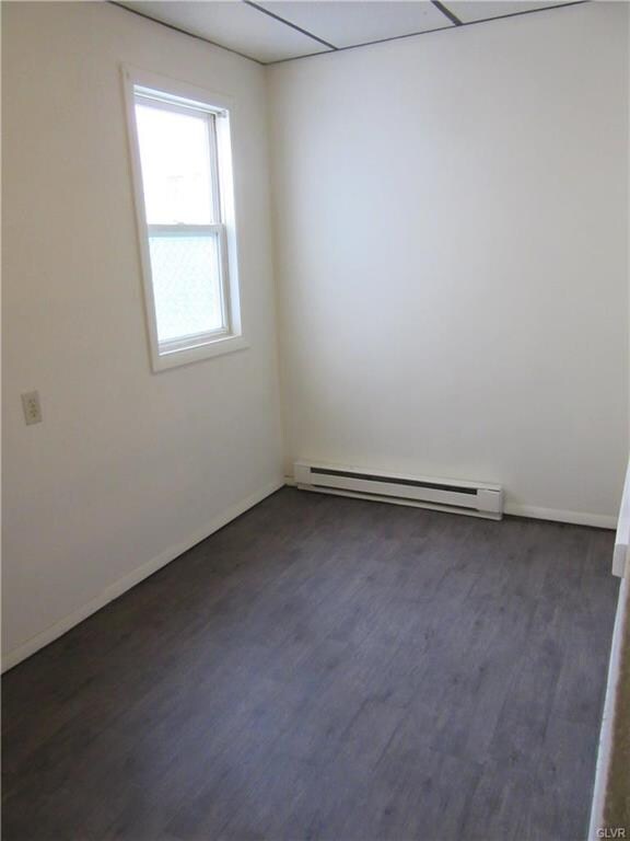 Extra room (office/den/computer)