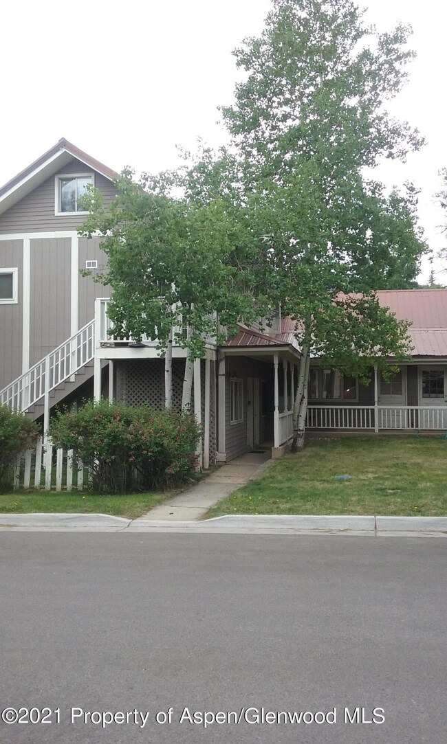 634 W Main St, Aspen, CO 81611 - photo 2