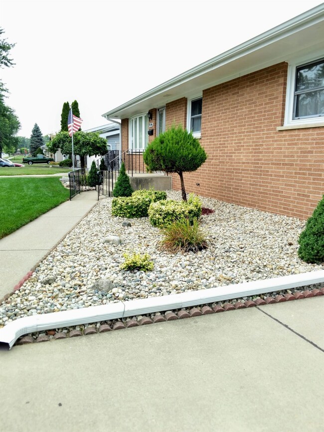 3123 100th Place, Highland, IN 46322 - photo 2