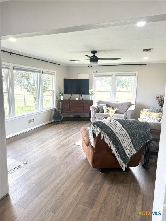 1045 Arnold Rd, Victoria, TX 77905 - photo 5