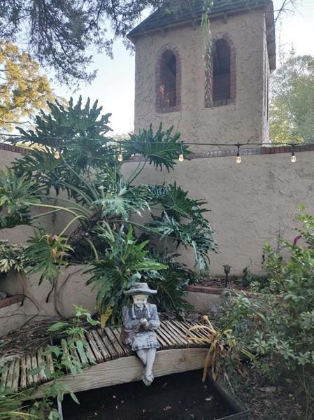 Courtyard 2 leading to house 