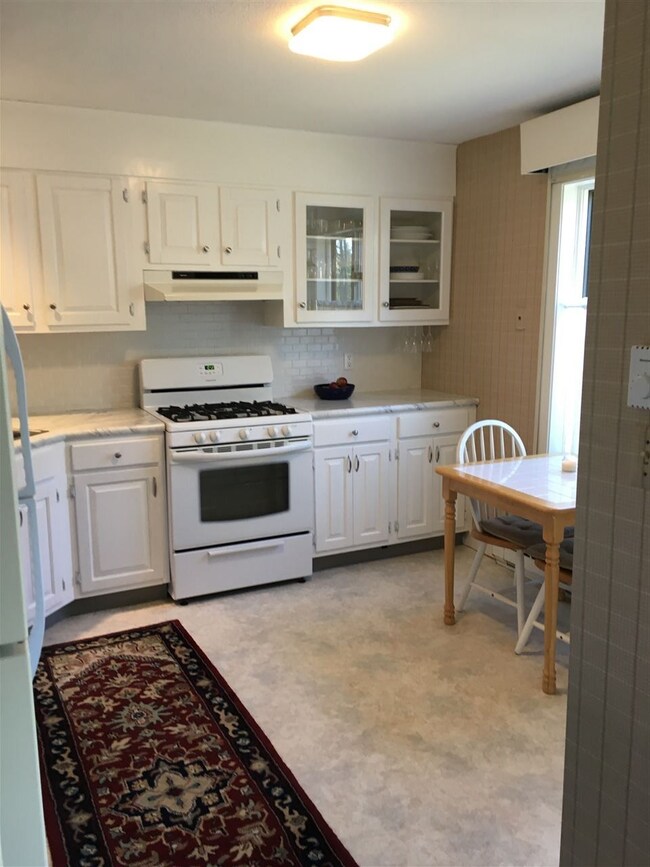 385 Lyman Batcheller Rd unit 6B, Hartford, VT 05001 - photo 2