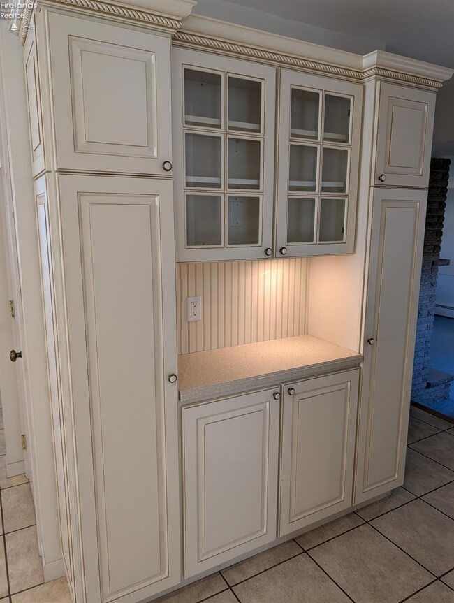 807 Harrison St, Port Clinton, OH 43452 - photo 7