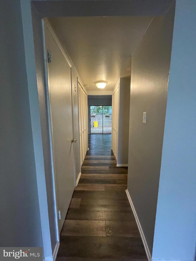 1736 Greentree Ct, Crofton, MD 21114 - photo 5