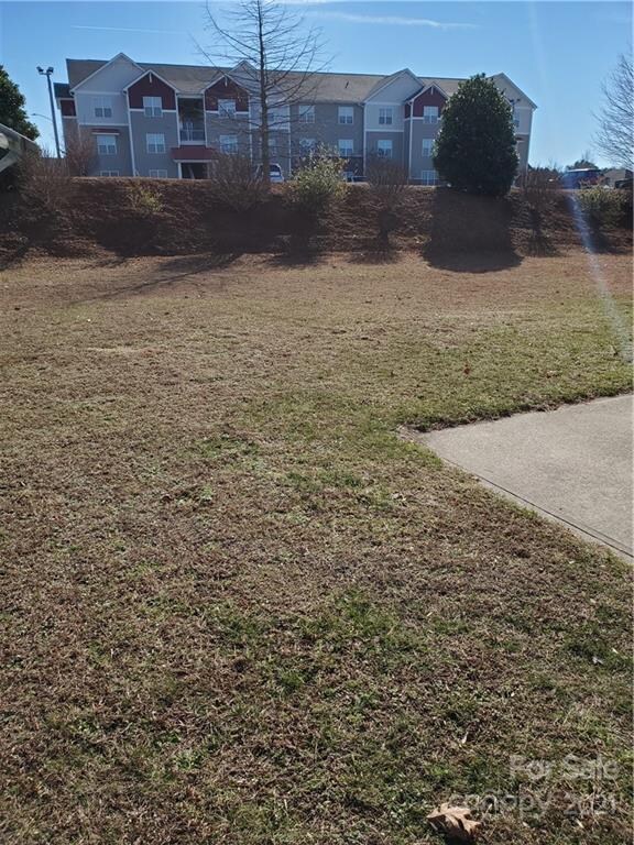 124 Redstone Ln unit 110, Statesville, NC 28625 - photo 2