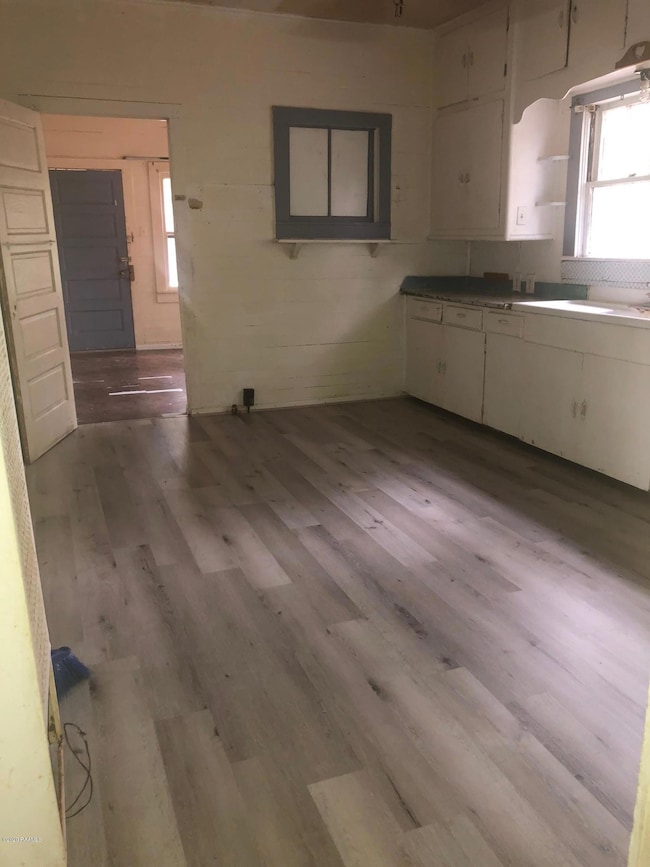 221 N Saint George St, Eunice, LA 70535 - photo 4