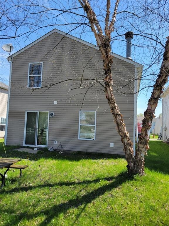 4522 Connaught Dr W, Plainfield, IN 46168 - photo 2