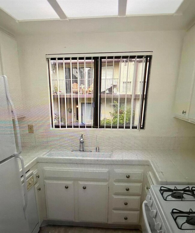 7321 Alicante Rd unit B, Carlsbad, CA 92009 - photo 5