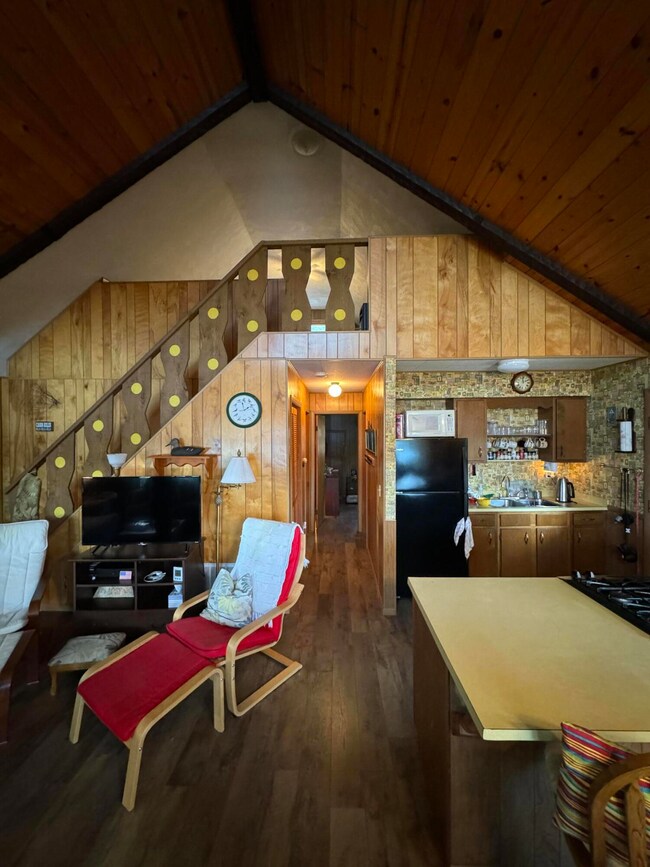 1117 W Lucinda Ln, Baldwin, MI 49304 - photo 4