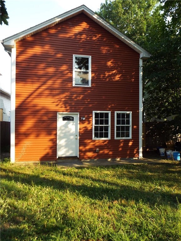 225 Pavilion Ave, Providence, RI 02905 - photo 3