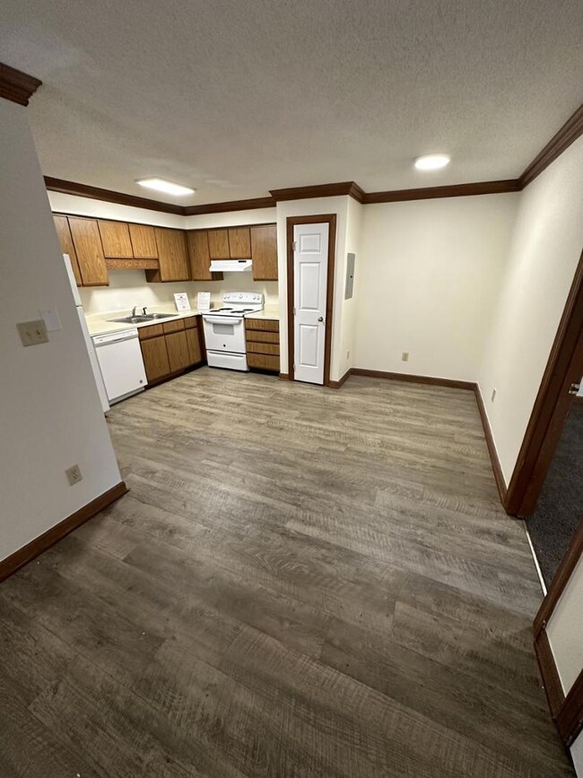 3530 Ivy Commons Dr unit 102, Raleigh, NC 27606 - photo 3