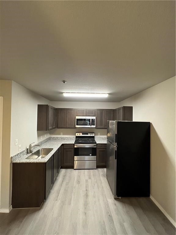 944 N Storer Ave unit 2, Fayetteville, AR 72701 - photo 4