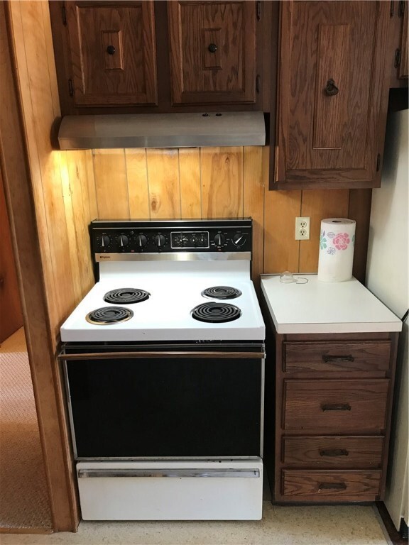 10 Snells Ct, West Warwick, RI 02893 - photo 3