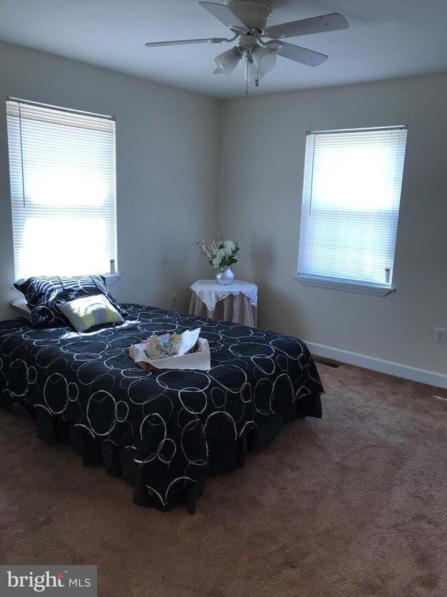 12115 Rousby Hall Rd, Lusby, MD 20657 - photo 4