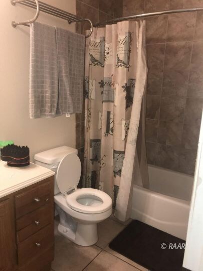Master Bathromm
