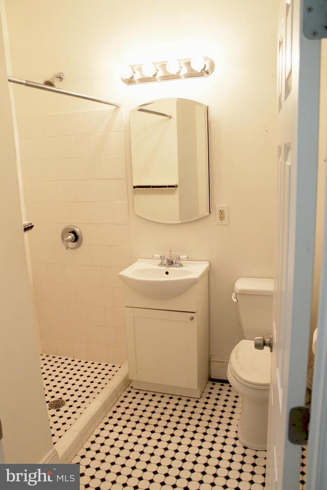 2808 N Calvert St unit 1, Baltimore, MD 21218 - photo 7