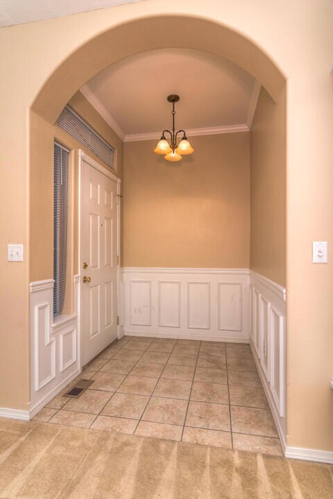 2673 SW Salmon Ave, Redmond, OR 97756 - photo 3