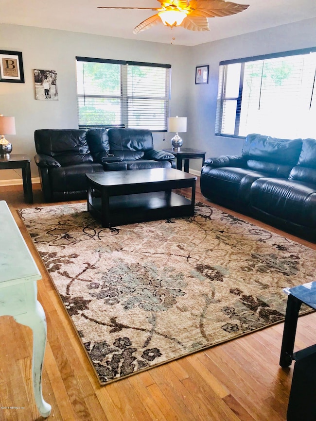 6323 Solandra Dr, Jacksonville, FL 32210 - photo 4